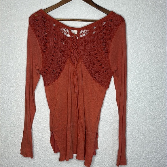 FREE PEOPLE orange crochet knit linen blend top size large boho festival comfy - Picture 5 of 7